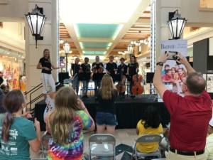 students performing after their violin lessons in Tampa